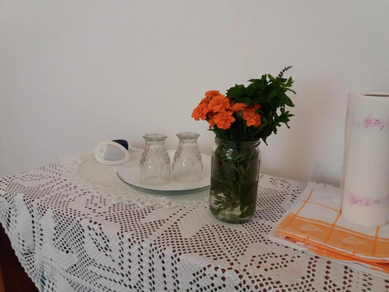 Room At Grandma'S Fatima Stolac Eksteriør bilde